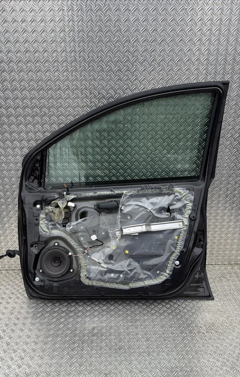Porte avant droite Nissan NOTE (E11, NE11) 1.4 (2006-2012) occasion