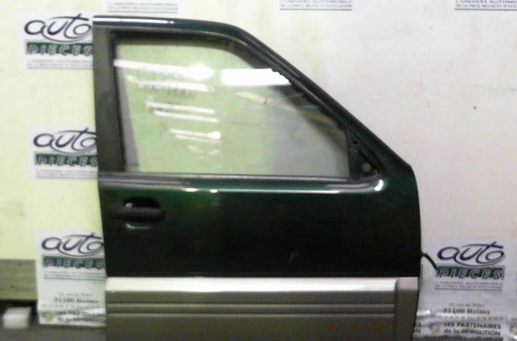 Porte avant droite NISSAN TERRANO 2  TERRANO 2 PHASE 3 occasion