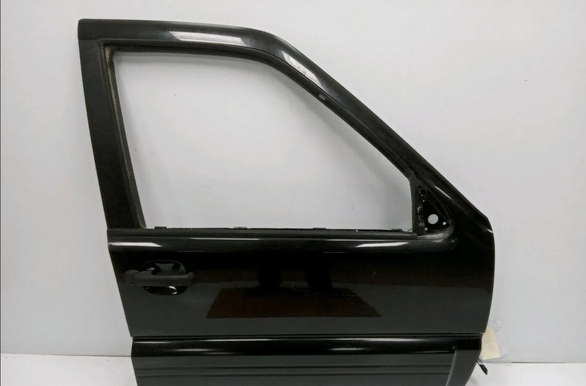 Porte avant droite Nissan TERRANO II (R20) 3.0 di 4wd (2002-2007) occasion