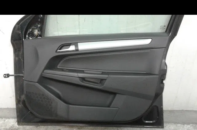 Porte avant droite Opel ASTRA H (A04) 1.9 cdti 16v (l48) (2004-2010) occasion