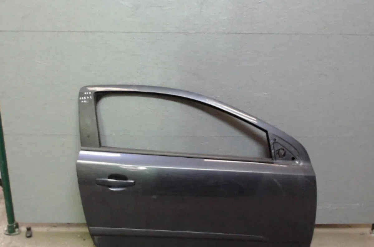 Porte avant droite Opel ASTRA H GTC (A04) 1.3 cdti (l08) (2005-2010) 3 portes occasion