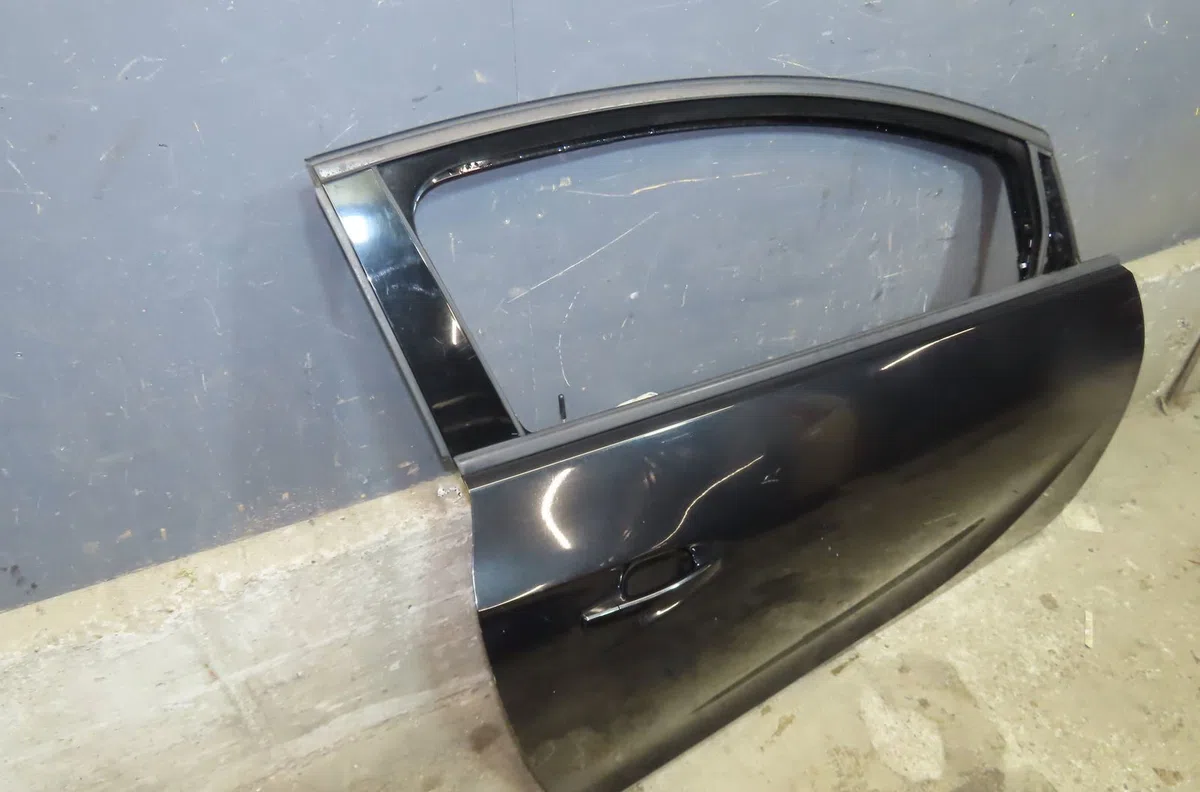 Porte avant droite Opel ASTRA J GTC 1.4 (08) (2011-2015) occasion