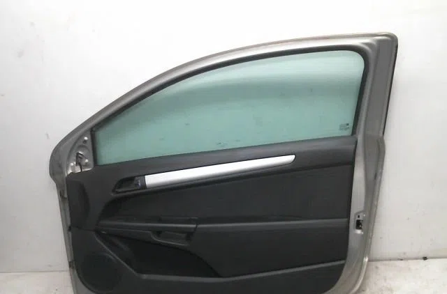 Porte avant droite Opel ASTRA J GTC 1.7 cdti (08) (2011-2015) occasion