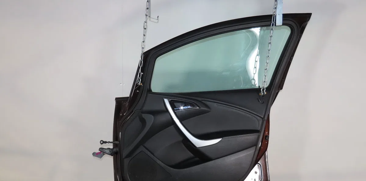 Porte avant droite Opel ASTRA J Sports Tourer (P10) 2.0 cdti (35) (2010-2015) occasion