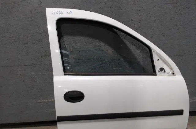 Porte avant droite Opel COMBO Camionnette-Monospace 1.3 cdti 16v (2005-2012) occasion