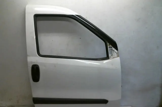 Porte avant droite Opel COMBO Camionnette-Monospace (X12) 1.3 cdti (b05) (2012) occasion