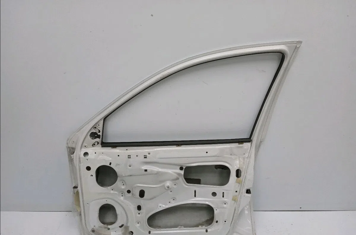 Porte avant droite Opel CORSA B (S93) 1.5 d (f08, f68, m68) (1993-2000) occasion
