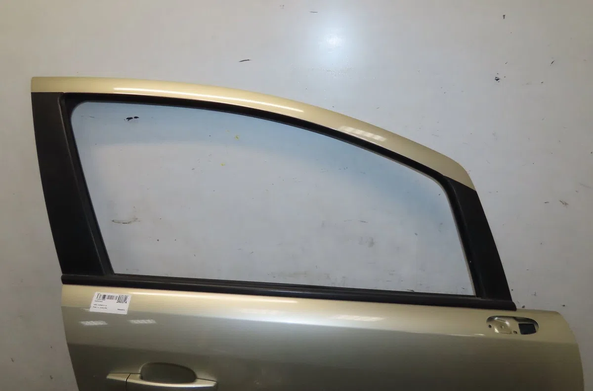 Porte avant droite Opel CORSA D (S07) 1.4 (l08, l68) (2006-2014) occasion