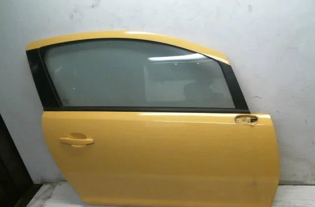 Porte avant droite Opel CORSA D (S07) 1.7 cdti (l08, l68) (2006-2011) occasion