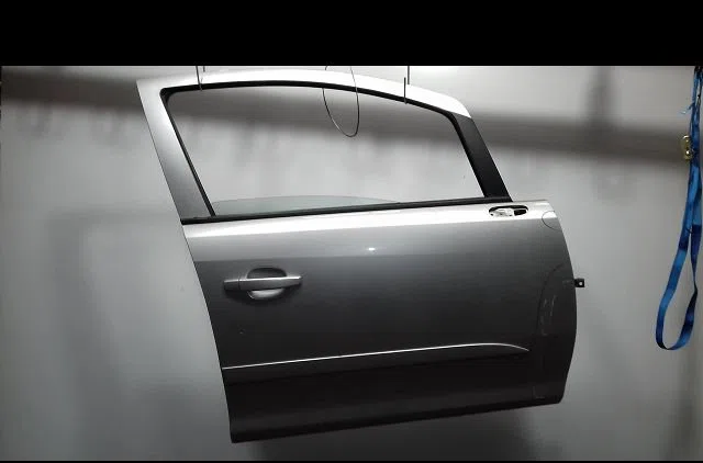 Porte avant droite OPEL CORSA occasion