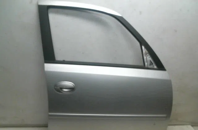 Porte avant droite Opel MERIVA A Monospace (X03) 1.4 16v twinport (e75) (2004-2010) occasion