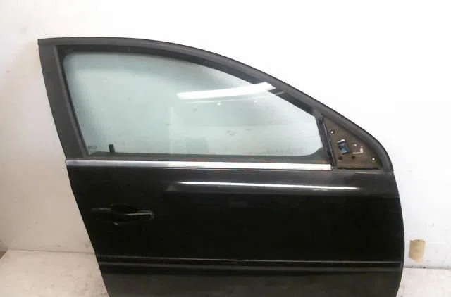 Porte avant droite Opel SIGNUM 3-5 portes (Z03) 1.9 cdti (f48) (2004-2008) occasion