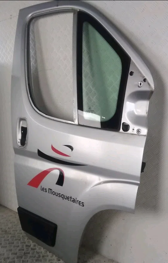 Porte avant droite Opel VIVARO A Autobus-Autocar (X83) 1.9 dti (f7, j7, a07) (2001-2014) 3 portes occasion