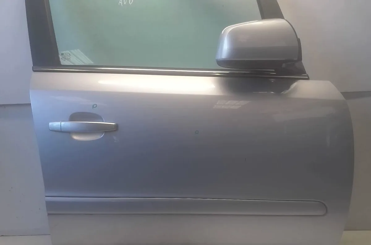 Porte avant droite Opel ZAFIRA - ZAFIRA FAMILY B (A05) 1.7 cdti (m75) (2008-2015) occasion