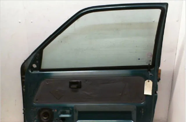 Porte avant droite PEUGEOT 106  1.1i occasion