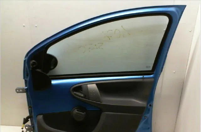 Porte avant droite PEUGEOT 107 occasion