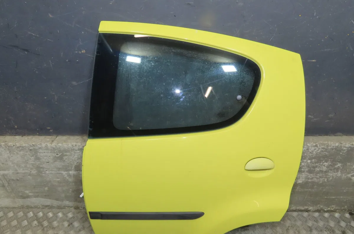 Porte avant droite Peugeot 107 (PM_, PN_) 1.0 (2005-2014) 3 portes occasion