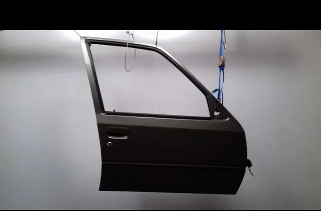 Porte avant droite Peugeot 205 I (741A-C) 1.1 (1983-1987) occasion
