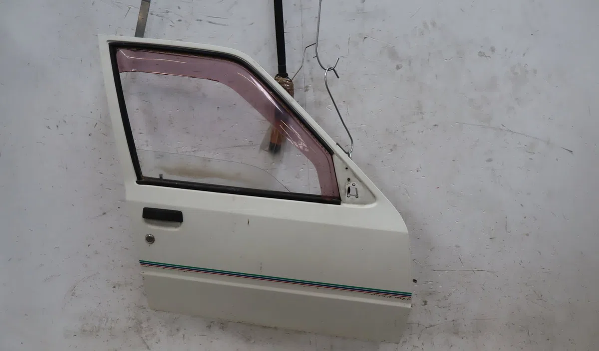 Porte avant droite Peugeot 205 II (20A-C) 1.0 (1987-1998) occasion