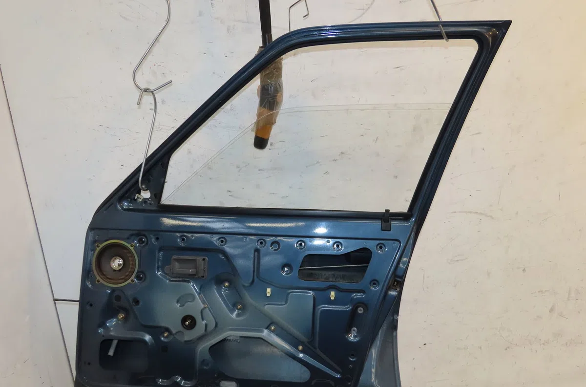 Porte avant droite Peugeot 205 II (20A-C) 1.1 (1987-1992) occasion
