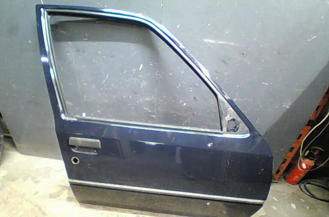 Porte avant droite Peugeot 205 II (20A-C) 1.7 diesel (1987-1998) occasion