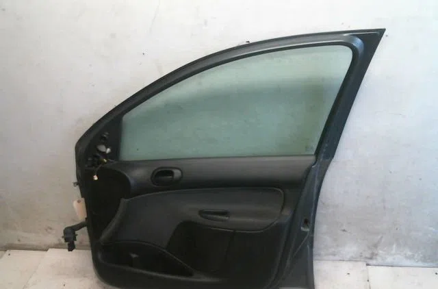 Porte avant droite Peugeot 206 (2L_, 2M_) 1.4 i (2010-2013) occasion