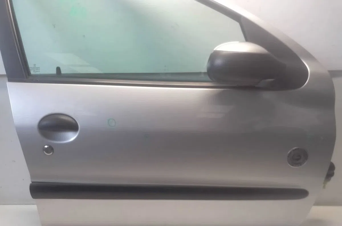 Porte avant droite Peugeot 206 3-5 portes (2A-C) 1.4 hdi eco 70 (2001-2009) 5 portes occasion