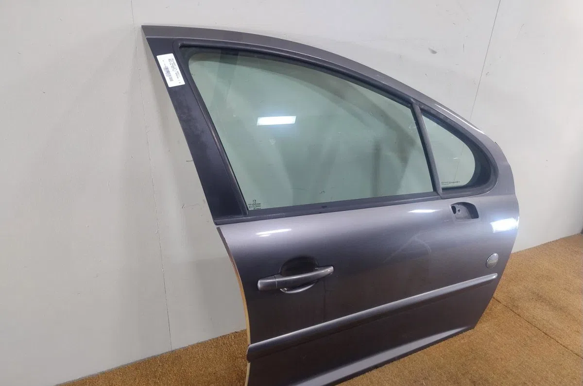 Porte avant droite PEUGEOT 207  207 PHASE 1 BREAK occasion