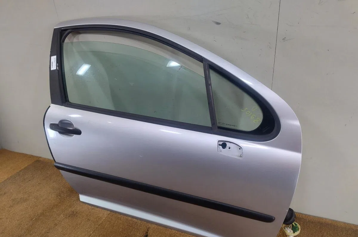 Porte avant droite PEUGEOT 207  207 PHASE 1 occasion