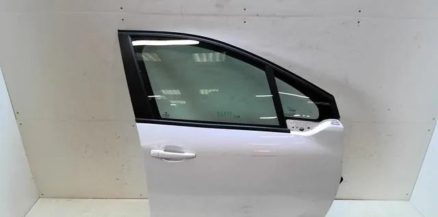 Porte avant droite Peugeot 208 I (CA_, CC_) 1.2 puretech 82 (2018) occasion
