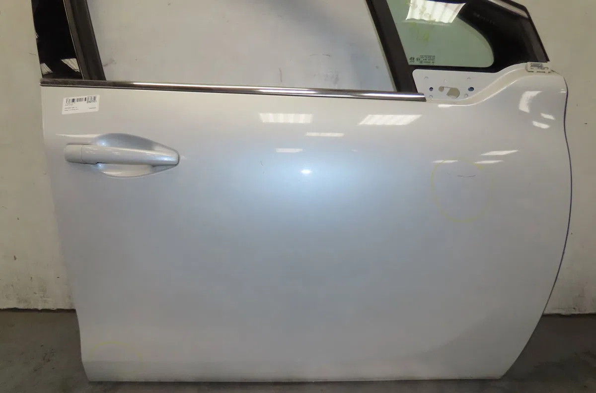 Porte avant droite Peugeot 208 I (CA_, CC_) 1.2 thp 110 (2013) occasion