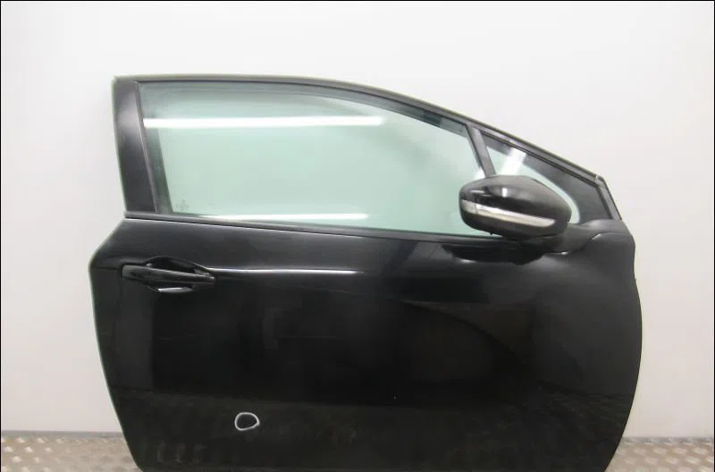 Porte avant droite Peugeot 208 I (CA_, CC_) 1.4 hdi (2012) 3 portes occasion