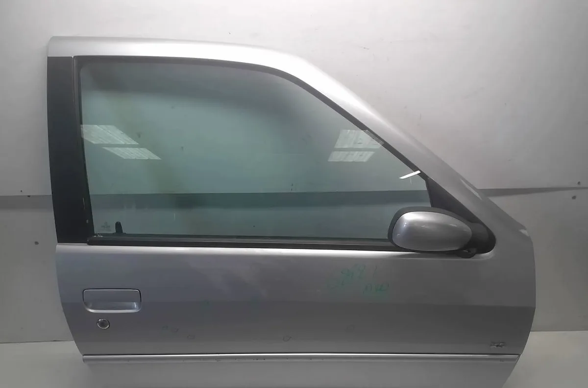 Porte avant droite Peugeot 306 3-5 portes (7A, 7C, N3, N5) 1.8 16v (1997-2001) occasion