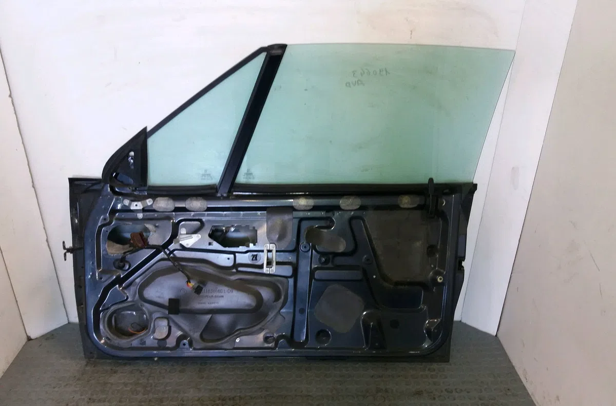 Porte avant droite Peugeot 306 Décapotable (7D, N3, N5) 1.8 16v (1997-2002) occasion