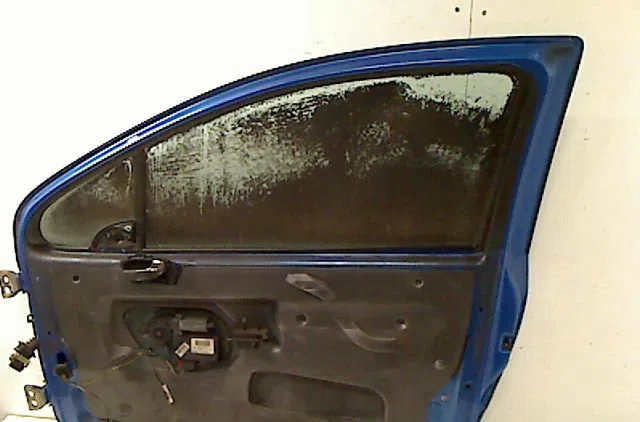 Porte avant droite PEUGEOT 307 2004 occasion