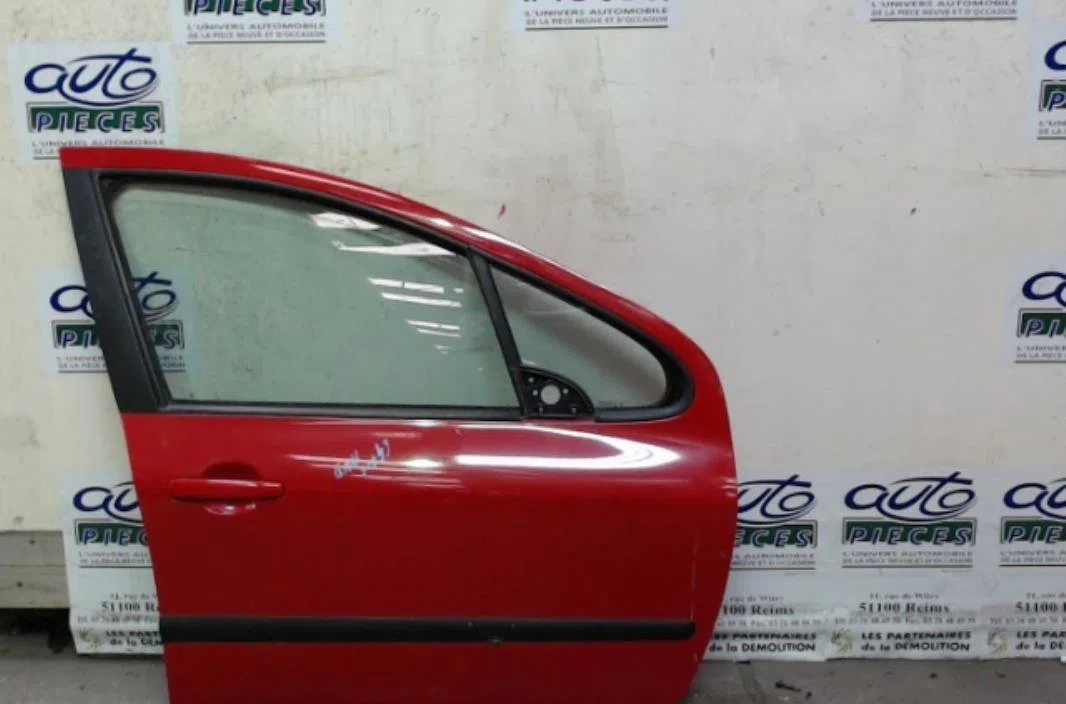 Porte avant droite PEUGEOT 307  307 PHASE 2 BREAK occasion