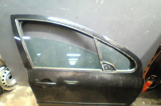 Porte avant droite Peugeot 307 (3A-C) 1.6 hdi 110 (2004-2009) 5 portes occasion