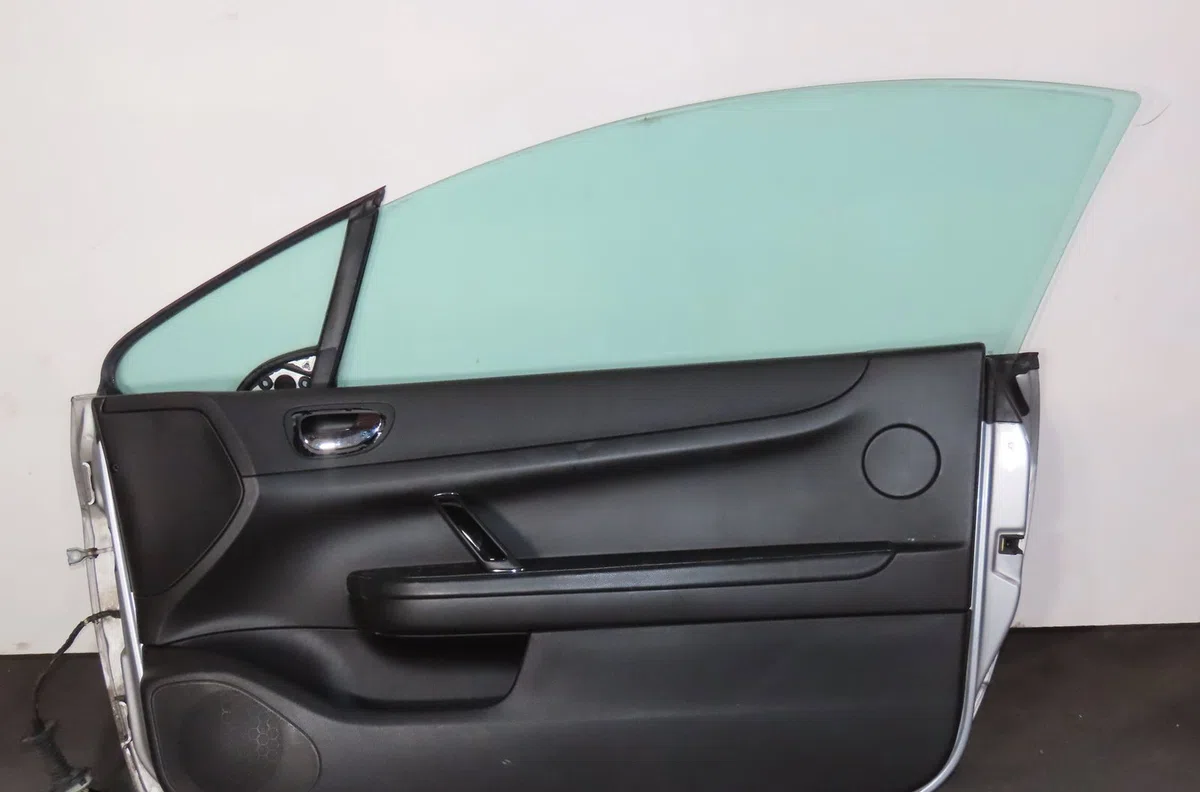 Porte avant droite Peugeot 307 CC (3B) 1.6 16v (2003-2009) 2 portes occasion