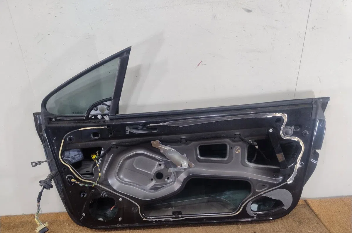 Porte avant droite Peugeot 307 CC (3B) 2.0 hdi 135 (2005-2009) occasion