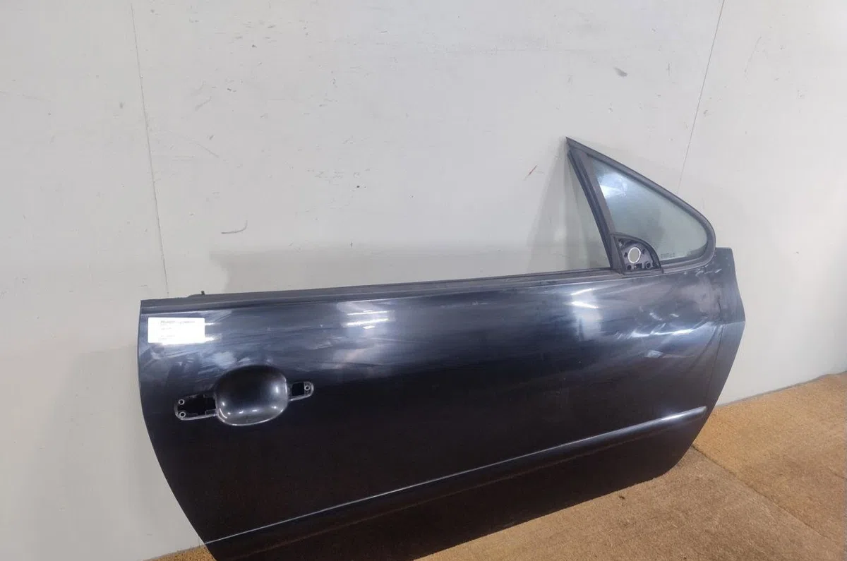 Porte avant droite Peugeot 307 CC (3B) 2.0 hdi 135 (2005-2009) occasion