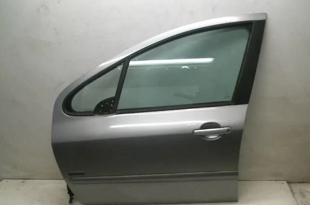 Porte avant droite Peugeot 307 SW (3H) 2.0 hdi 90 (2002-2008) occasion