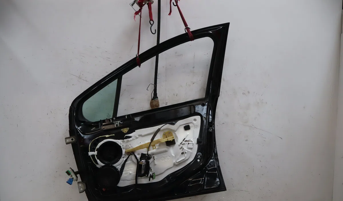 Porte avant droite Peugeot 308 I (4A_, 4C_) 2.0 hdi (2007-2014) 3 portes occasion