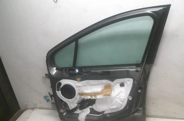 Porte avant droite Peugeot 308 SW I (4E_, 4H_) 1.6 hdi (2009-2014) occasion