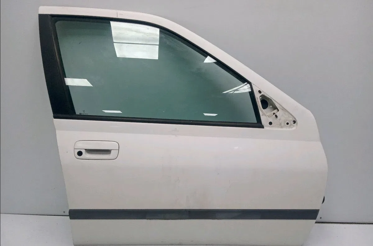 Porte avant droite Peugeot 406 Break (8E-F) 2.1 td 12v (1996-2004) occasion
