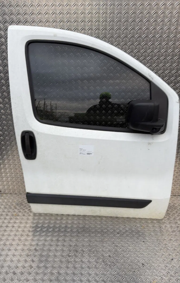 Porte avant droite Peugeot BIPPER (AA_) 1.4 hdi (2008) 3 portes occasion