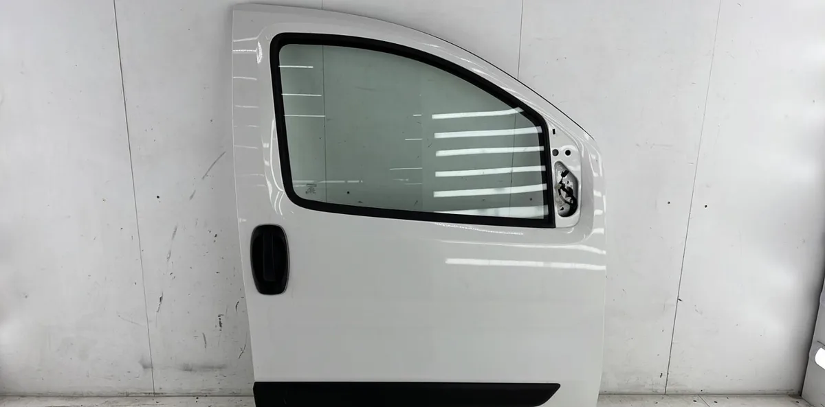Porte avant droite PEUGEOT BIPPER occasion