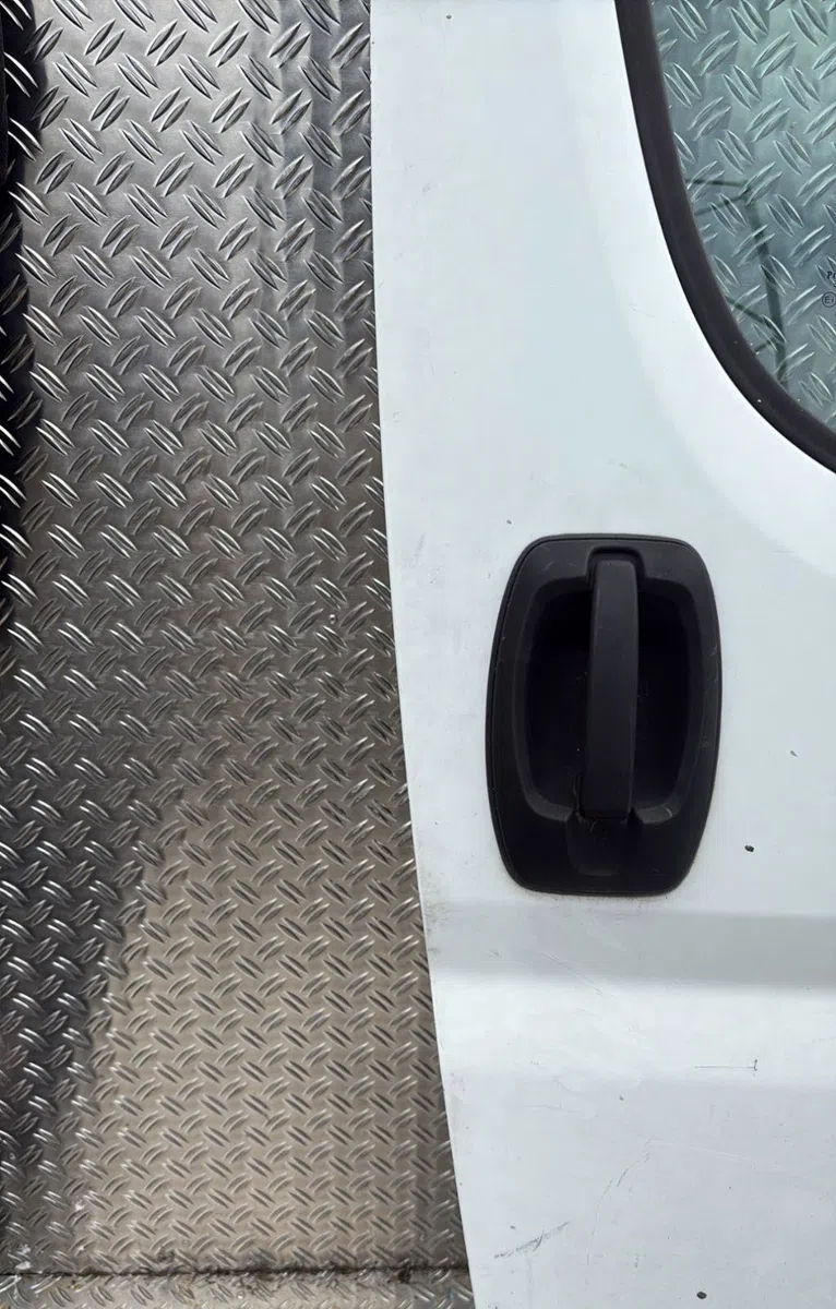 Porte avant droite Peugeot BOXER Camionnette 2.0 bluehdi 110 (2015-2019) occasion
