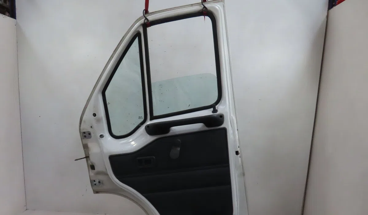 Porte avant droite Peugeot BOXER Camionnette (230L) 2.5 d (1994-2002) occasion