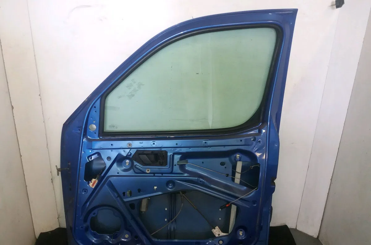 Porte avant droite Peugeot PARTNER Camionnette-Monospace (5_, G_) 2.0 hdi (2000-2008) 3 portes occasion