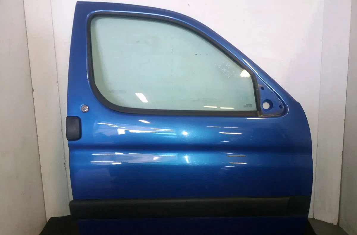 Porte avant droite Peugeot PARTNER Camionnette-Monospace (5_, G_) 2.0 hdi (2000-2008) 3 portes occasion